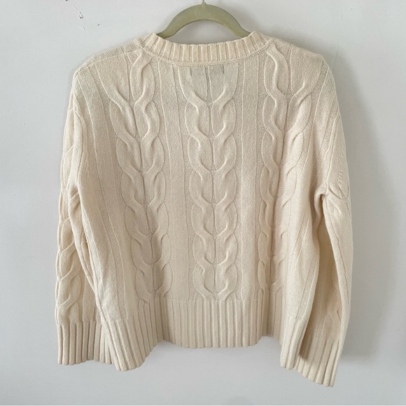 Banana Republic Merino Wool Cable Knit Sweater Cream Size Small oversized - Picture 2 of 8